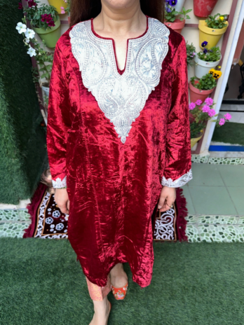 Velvet Tilla Work Pheran Maroon